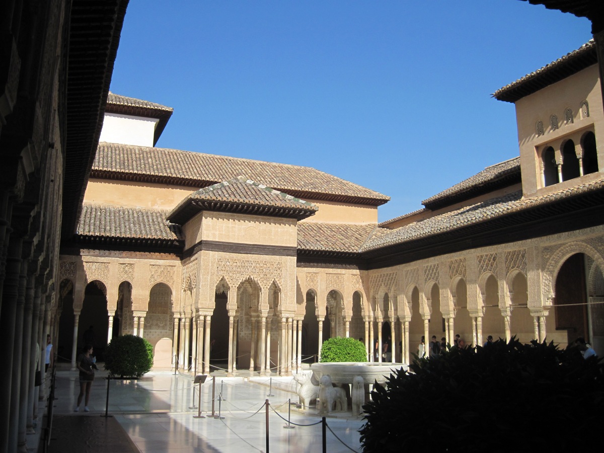 54- Alhambra- Altra veduta del cortile